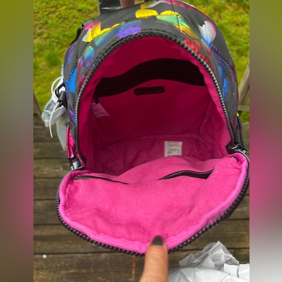 Betsey Johnson Puffey posey backpack - Picture 3 of 15